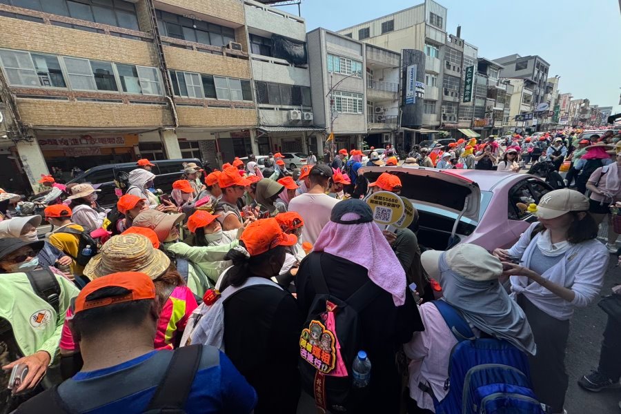 白沙屯媽祖進香疏運破12萬人 較去年增加4成