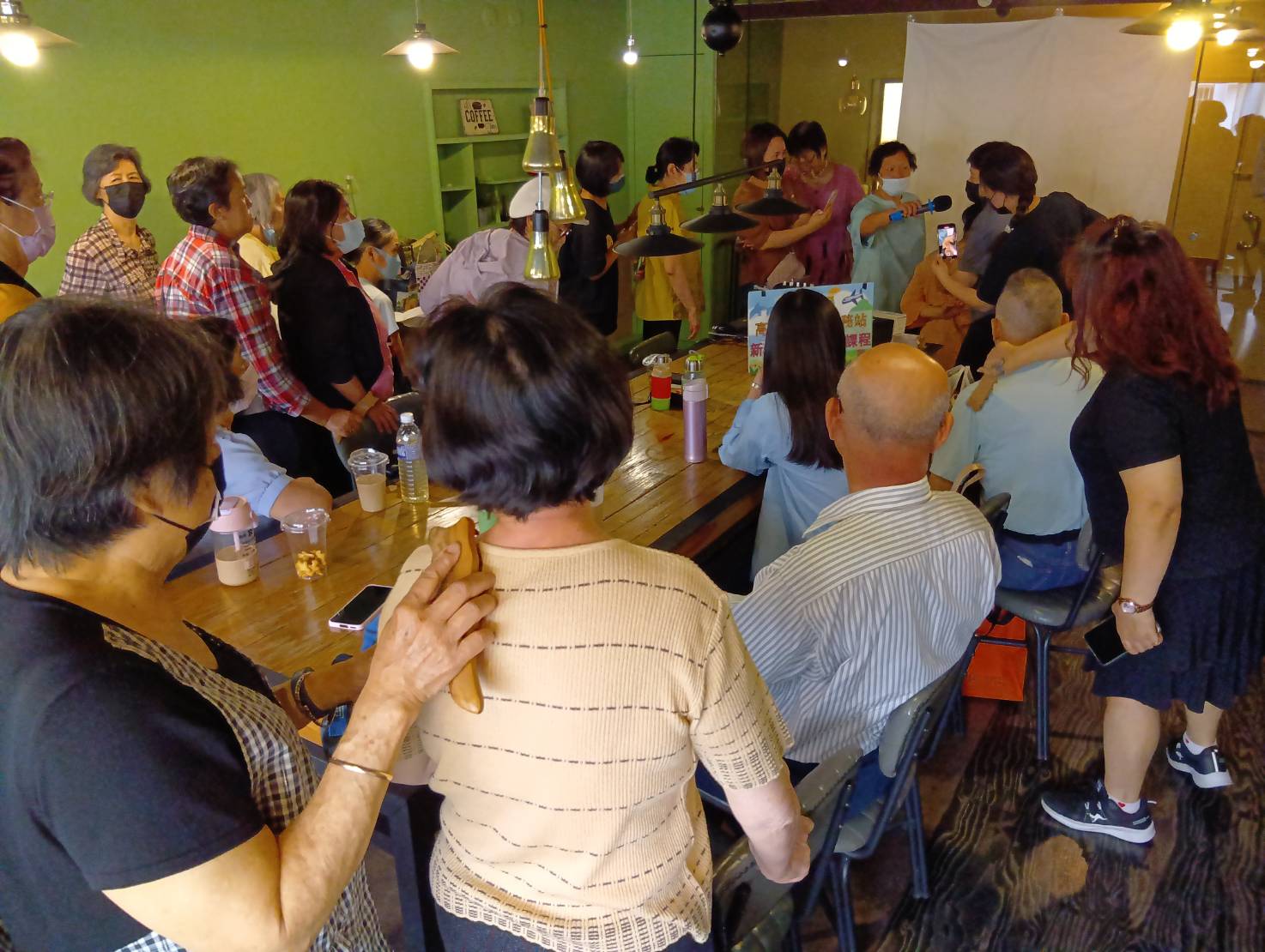 移民署高市一站邀新住民體驗牛角撥筋 享用泰式米其林美食