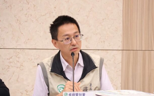 新冠上週門急診就診翻倍破萬 高峰提前至8月中