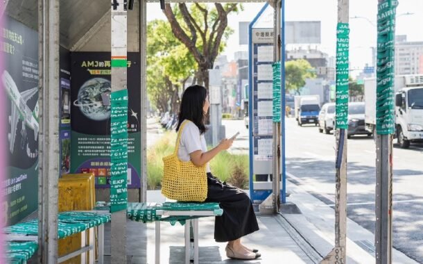 長榮航空除役貨櫃化身創意公共候車亭 亮相台灣設計展